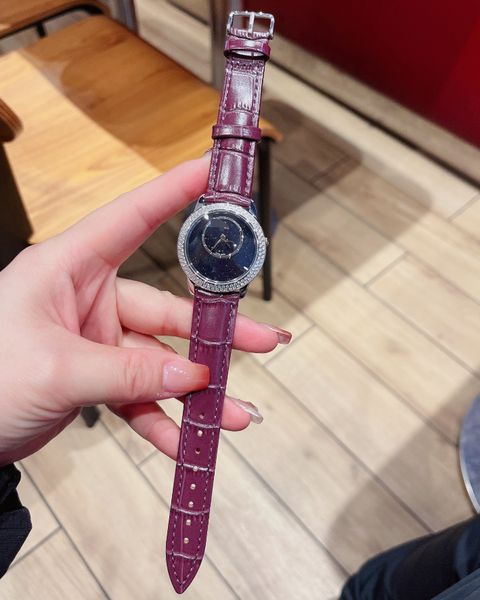 Reloj Skmei para mujer, relojes de lujo para mujer, logotipo de marca de diseñador con caja, reloj superaa_luxury de alta calidad con hielo