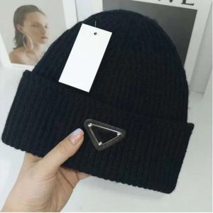 Unisex Luxury Woolen Knit Beanie Hat - Designer Winter Skull Cap with Letter Jacquard, Warm Fashion Accessory for Men & Women