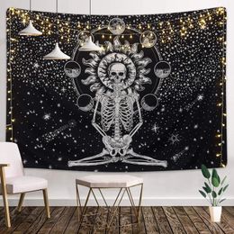 Skull Tapestry Meditation Skeleton Starry Tapestry Zwart -witte sterren Muur Hangen voor Room Slaapkamer Decoratie 240328