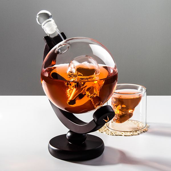 Skull Whisky Decanter Glass Tasse de verres à vin ACCESSOIRES MEN CRÉATIVE MEN SET-CADEAU CADEAU AVEC DÉCANGEMENT DE LOCOR DE LA VODKA POUR VODKA