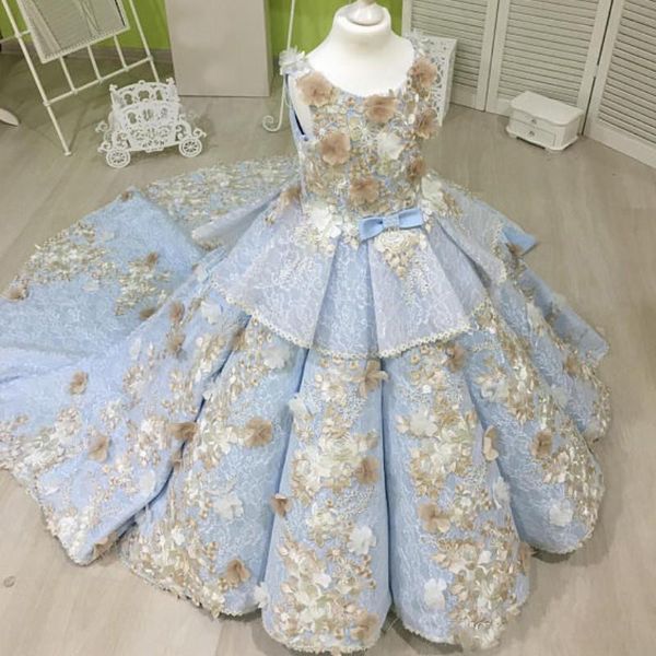 Ciel bleu robe de bal filles Pageant robes avec des fleurs de champagne dentelle à plusieurs niveaux robes de demoiselle d'honneur pour le mariage balayage train bébé robe de soirée