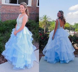 Hemelblauwe avondjurken v nekbanden kralen pailletten Backless Custom Made Tiered Rok Tule Ruffles Prom Party Ball Jurk Vestido 403 Estido Estido Estido Estido