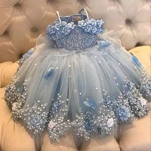 Sky Blue Light Pearls Girls Pageant Robes Robe de fleur de fleur perle appliquée pour les mariages Enfants Long Princesse Robes de bal d'anniversaire