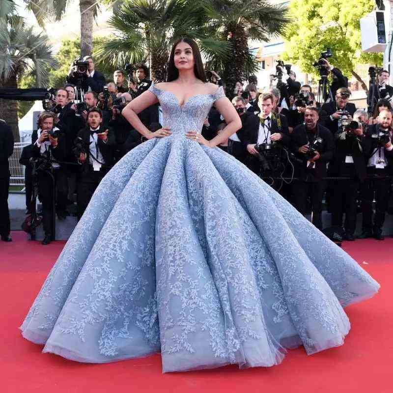 Sky Blue New Crystal Design 2019 Ball Gown Celebrity Prom Dresses Off-Shoulder Off-Shoulder Floor-length Lace Appliques dress evening wear