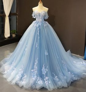 Robe de Quinceanera bleu ciel sur l'épaule princesse robes d'anniversaire de bal appliques en dentelle robe de bal avec petit train robes De 15Sweet 16