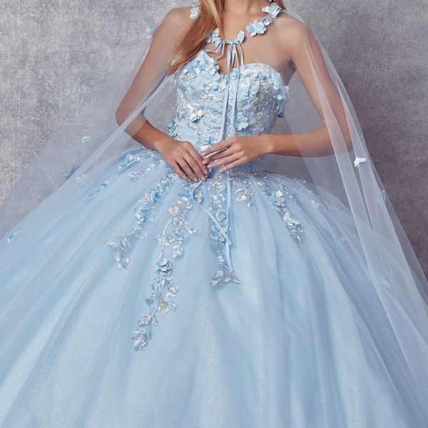 Bleu ciel brillant Quinceanera robes princesse douce 15 ans fille robes de fête d'anniversaire Appliques dentelle avec Cape robes de quinceanera