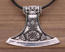 Slavic Perun Axe Star van Rusland Svarog Symbool Viking Warrior Axe Bescherming Amulet ketting Mannen Pagan Jewelry8040335