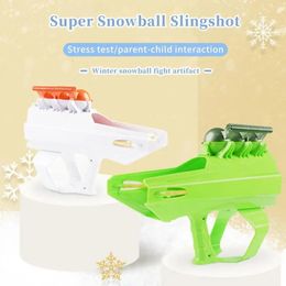 Sledding Snowball Shooter Round Snowball Shaper et lanceur Snowball Launcher Snow Blasters réutilisable hiver neige jeu de combat jouets pour 231101