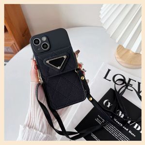 Funda para teléfono con diseño elegante, funda con placa triangular para iPhone 15 Pro Max 13 Pro 12 14 Pro 11 X xr xsmax Premium Designer Leather Metal Letter Phone Case