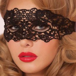 Slaapmaskers Vrouwen Hollow Black Lace Half Eye Face Mask Prom Party Props Kostuum Halloween Masker Vrouwen Sexy Party Maskers Groothandel J230602