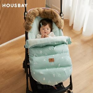 Sleeping Bags Baby Sleeping Bags Winter Thick Fur Collar Warm Footmuff For Universal Strollers Safety Seats born Envelope For Discharge 230412