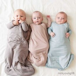 Sacs de couchage en fibre de bambou bébé été sac doux confortable fermeture éclair infantile nouveau-né sommeil sans manches pour enfants R230804