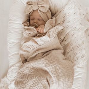 Slaapzakken Ins gegolfd mousseline baby swaddle dekens voor geboren babybedden biologische accessoires geboren ontvangen deken katoen 221122