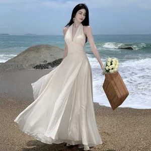 Sleeveless Halter Long White Maxi Dress Summer Elegant Tight Waist V-neck Beach Dress Robes Du Soir Evening Dresses Wedding Prom