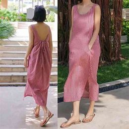 Mouwloze spleet high-tailled jurk vrouwen losse en dunne lek rug midden lengte rok zomer Koreaanse mode kleding 210520