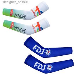 Mouwloze armmouwen 2024 fdj Fietsmouwen TEAM Total Energie Fietsarmwarmers Heren Dames Ropa Ciclismo mtb Pro Bicycl Overmouwen CoverL231216