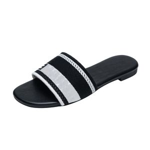 Sliders Designer For Women Slide Sandals Summer Leather Slippers Girls Black Black White Animal Imprimés Flip Flip Flops Luxury Slides Floral Brocade rayée