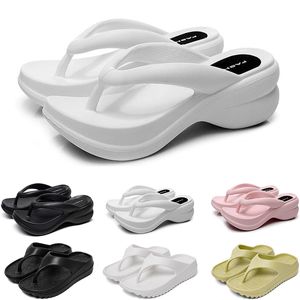 Sliders Designer Slides Livraison gratuite Sandale de pantoufle A14 pour sandales Gai Pantoufle Mules Men Femmes Slippers Sandles Color43 156 WO S 226 S S S