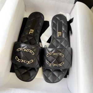 Sliders Womens Sandal Fashion Summer Loafer Beach Chaussures décontractées Chaussures plates Plexeur de Top Quality Black White Mule Sandale E