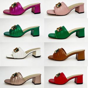 Dia's Designer voor dames sandalen hakken beroemde schoenen zomer slippers sandalia's klassiek merk strand strand echt leers sandaal met doos