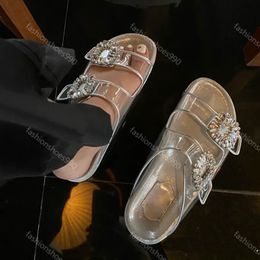 Diapositives Pantoufles de créateurs Femmes Chaussures décontractées Plate-forme Confort Sandales Plat Cristal Diamants Boucle 10A Mocassins Éraflures en plein air Summer Beach Walk Shoe avec boîte