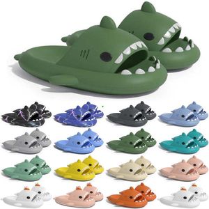 Slide Shark un designer gratuit expédition de sandale pantoufle pour Gai Sandals Pantoufle Mules Men Femmes Slippers Trainers Flip Flops Sandles Color6 494 WO S