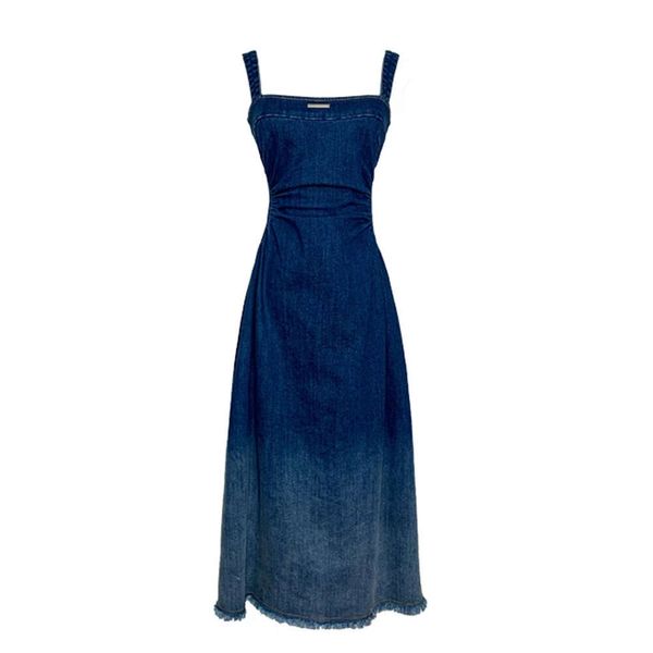 Robe de sangle en jean Slim Fit pour les femmes au printemps / été 2024, style européen, associé à une jupe de gilet à suspension inférieure