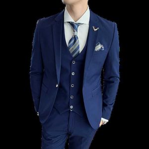 Slim Fit Homme 3 pièces Robe de mariée Cuissures Set Hommes Entreprise Casual Blazer Blazer Blasers Jacket Pantalon Vest Gilet Groomsman Port Tuxedo X0909