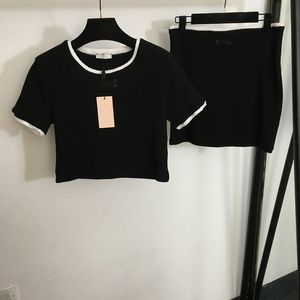 Slanke T-shirts Jurk Designer Gebreide jurken Trainingspak Mode Tops met ronde hals Jurk Luxe, zacht aanvoelende katoenen trainingspakken