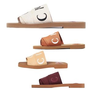 Sandales de concepteur de frondeaux Peep Toe Designer Chaussures Femmes Luxury Slippers Facile sur et hors Sandles pour les femmes Sandales d'été designer