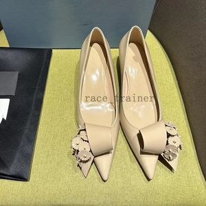 Slingback Point Toe chaton robe talon sandales polies vache polie origami fleur fête des chaussures de soirée de concepteur de luxe pour femmes chaussures 35-42 5.8 01