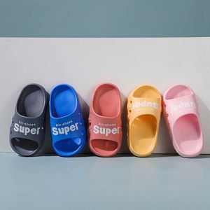 Slipper 2021 Nieuwe kinderflip flip Eva Badkamer jongens Slipper Anti-slip Girls Outdoor Lovely Dikke Sole Kids Slippers T230302