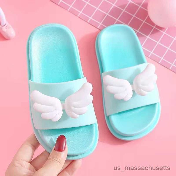 Slipper Angel Wings Niños Slippers Summer Niños sin deslizamiento Sobre suave baño Slips de comodidad Plataforma de confort Zapatos para niños R230815