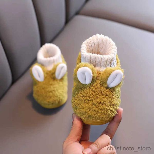 Zapatilla Baby Boy Zapatillas de algodón Invierno Felpa Calor interior Zapatos de oveja antideslizantes Zapatillas para niños Zapatos para niños pequeños para niña de 1 a 6 años R231216