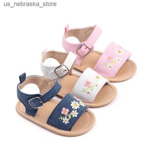 Slipper Baby Girl Summer Sandalen met geborduurd bloemontwerp Leeftijden 0-1 Q240409