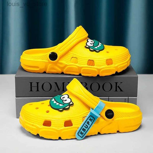 Slipper Cartoon Dinosaur Niños zapatillas Boy Tocks Summer Beach Beach Wate Water Sandals para niños Envío gratis 2023 T240415