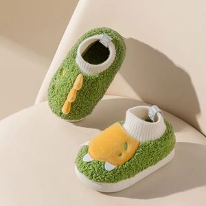 Slipper kinderen katoenjongen antislippery dikke zool pluche babymeisje kind peuter schoen zapatillas de mujer pantuflas 231127