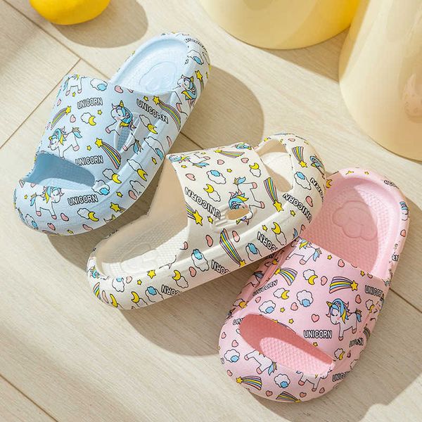 Pantoufles d'été pour enfants, nouvelles sandales pour bébés garçons et filles, portant des sandales à semelles douces et épaisses, chaussures pour enfants à l'extérieur de la maison