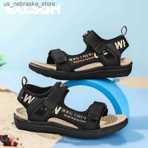 Zapatilla para niños y sandalias de niñas playa nueva anti -slip suave sole zapatos para niños transpirables livianos Q240409
