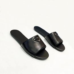 Slipper Designer Slides Dames Sandalen Zwembad Kussen Hakken Katoen Stro Casual pantoffels voor lente en herfst Platte Comfort Muilezels schoenen