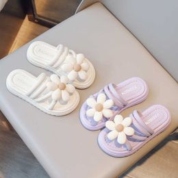 Pantoufles d'été à fleurs pour filles, pantoufles mignonnes à la mode, grandes pantoufles blanches pour enfants, semelles souples, chaussures d'intérieur et d'extérieur antidérapantes