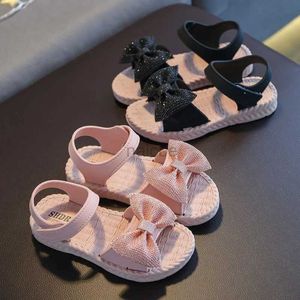 Slipper meisjes sandalen zoete bloem kinderen prinses strandschoenen kinderen zomer flat sandalen 2023 nieuw kind sandalias meisje student csh1063 2448