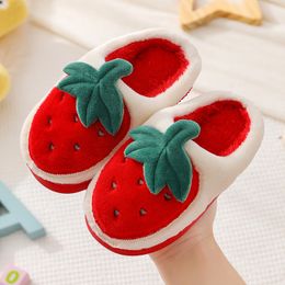 Slipper ins baby home slippers meisjes cartoon schoenen winter kinderen indoor slippers baby warm faux fur child house fruit schattig feest 230509