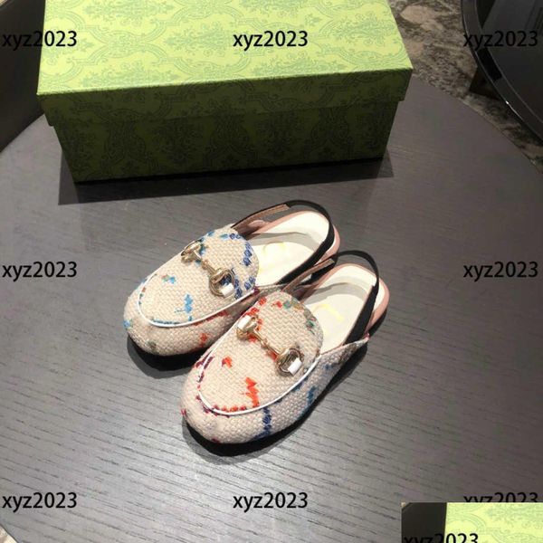 Slipper Kids Sandals Slippers Niñeras zapatos para niños Costo de verano Caja de envasado Diseño trenzado Tamaño de niños 24-35 Entrega de caída Baby Otkju