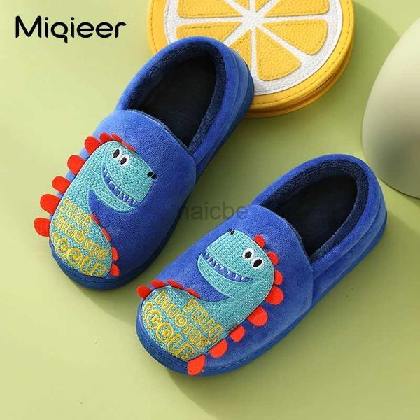 Zapatillas para niños zapatillas para niños de interior en el interior de otoño invierno niños lindo dinosaurio anti skid suave y cómodo tacón zapatos de dormitorio 2448