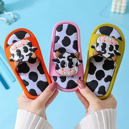 Slipper Mooie Dieren Koe Kinderpantoffels Babi Jongens Meisjes Schoenen Antislip Platte Kinderen Cartoon Baby Huis Tuin Strand Glijbanen