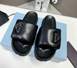 Slipper Luxe Designer lederen Sandaal ontwerper Slides platform wedge regenbogen zomer slippers Dames dames dearfoam Rubber Strand wit zwart No8574 #