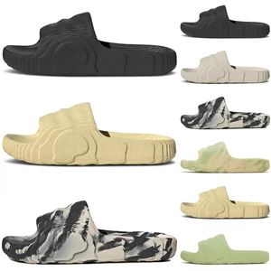 2022 adilette 22 curseurs pantoufles diapositives sandales de créateurs hommes femmes noir gris sable du désert chaussures de luxe citron vert pantoufle tongs plate-forme Scuffs sandales