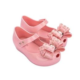 Slipper Mini Girl Sandals 2024 Niños Bellle Bow Summer Zapatos para niños Sandalias impermeables Sandalias de playa de la playa Melissa Hmi087 240408