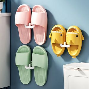 Estante para zapatillas autoadhesivo para baño, gancho para zapatillas Simple, estante de drenaje para inodoro, gancho de almacenamiento para dormitorio montado en la pared, estante para secar zapatos LX6186
